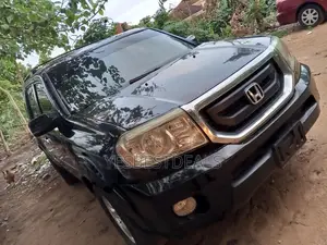 Honda Pilot Touring w/RES/Navi 4WD (3.5L 6cyl 5A) 2010 Black