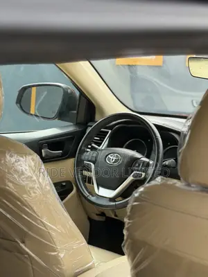 Toyota Highlander Xle Suv Rental in Ilorin | Car Hire Service