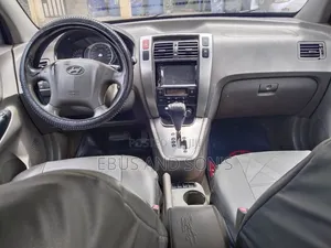 Hyundai Tucson 2008 Red