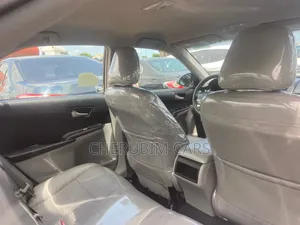 Toyota Camry LE 4dr Sedan (2.5L 4cyl 6A) 2013 Gray