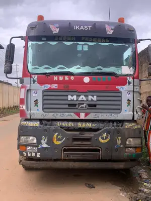 Man Truck Tractor Head 2005 Red for Sale