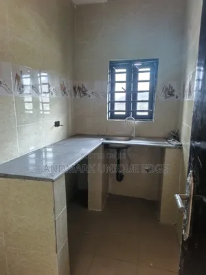 1bdrm Room & Parlour in Ushafa Army Junction, Bwari / Bwari for rent