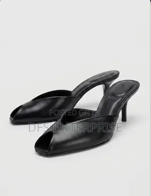 Female Luxury Zara Hills