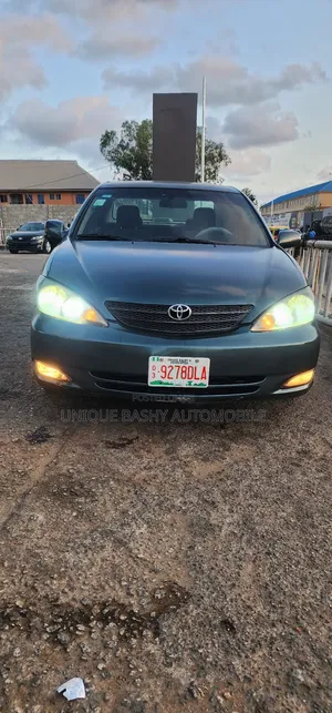 Toyota Camry LE 4dr Sedan (2.4L 4cyl 4A) 2004 Gray
