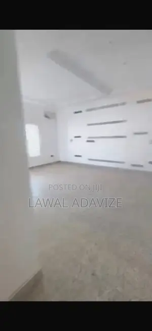 4bdrm Townhouse / Terrace in Katampe for rent