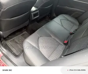 Toyota Camry LE FWD (2.5L 4cyl 8AM) 2018 Red