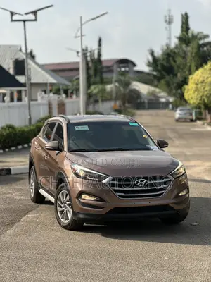 Hyundai Tucson Limited AWD 2017 Brown
