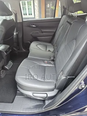 Toyota Highlander XLE AWD 2020 Blue