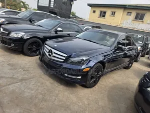 Mercedes-Benz C300 Luxury 4Matic Sedan AWD (3.0L 6cyl 7A) 2012 Blue