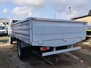 Toyota Dyna400 8tones Capacity