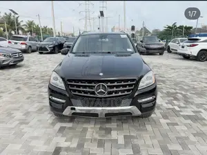 Mercedes-Benz M Class ML350 4MATIC 4dr SUV AWD (3.5L 6cyl 7A) 2015