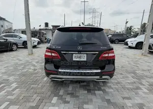 Mercedes-Benz M Class ML350 4MATIC 4dr SUV AWD (3.5L 6cyl 7A) 2015