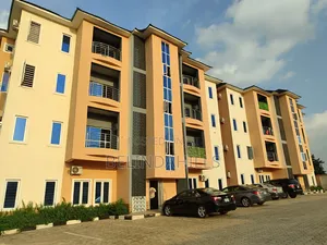 3bdrm Block of Flats in Mabushi for sale