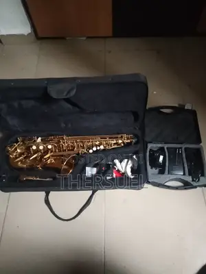 Professional Yamaha Saxophone With Magnetic Gw-05 Professional Sax Mic