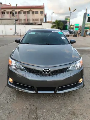 Toyota Camry 2014 Gray