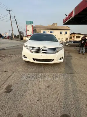 Toyota Venza XLE 2013 White