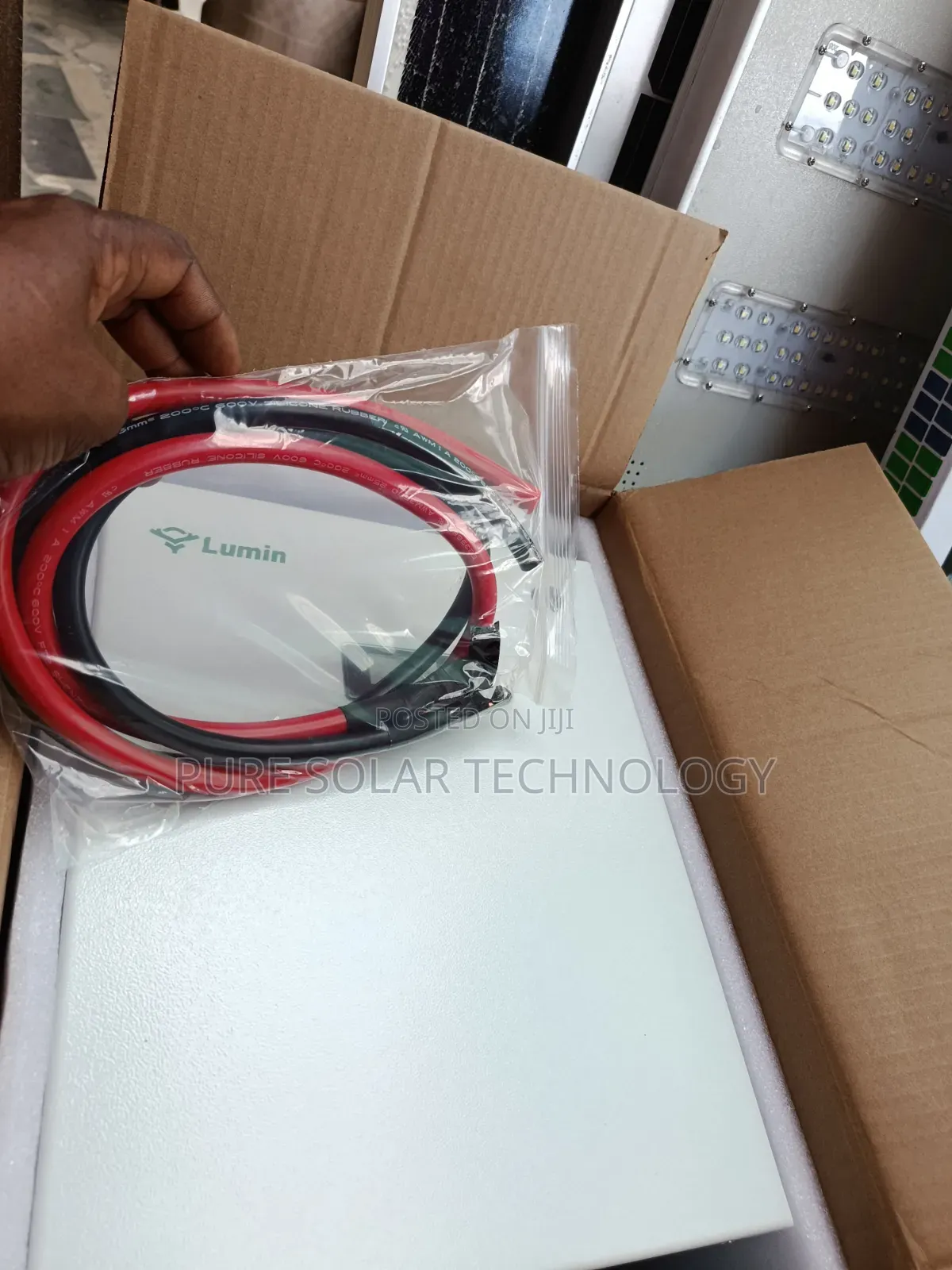 Liuthium Solar Battery