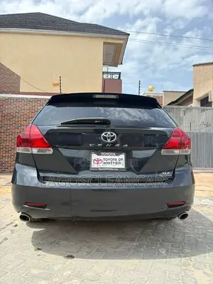 Toyota Venza XLE 2015 Black