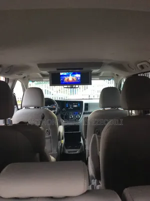 Toyota Sienna 2016 Gray