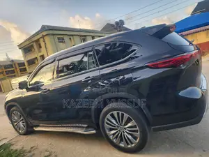 Toyota Highlander Platinum 2021 Black