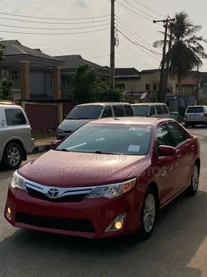 Toyota Camry XLE V6 4dr Sedan (3.5L 6cyl 6A) 2013 Red