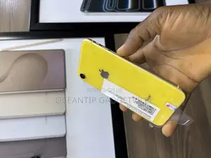 Apple iPhone XR 128 GB Yellow