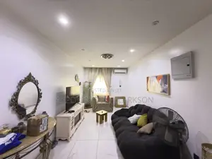 4bdrm Townhouse / Terrace in Wuye for rent