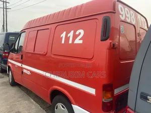 Ford Transit 2000 Red