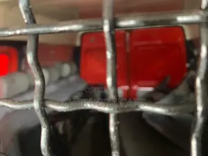 Ford Transit 2000 Red