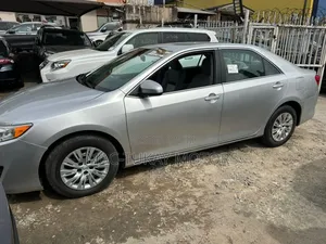 Toyota Camry 2014 Silver