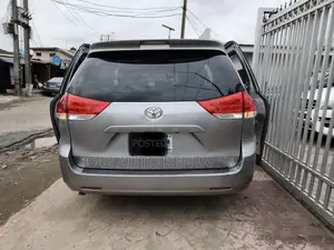 Toyota Sienna for Hire