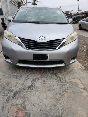 Toyota Sienna for Hire