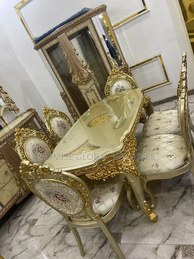 Queen Dinning Table St