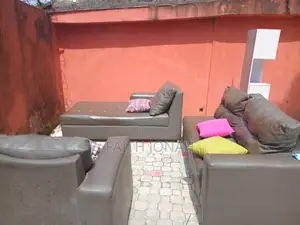7 Seaters Leather Sofa Chair