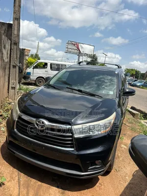 Toyota Highlander XLE 4dr SUV AWD (3.5L 6cyl 6A) 2015 Black