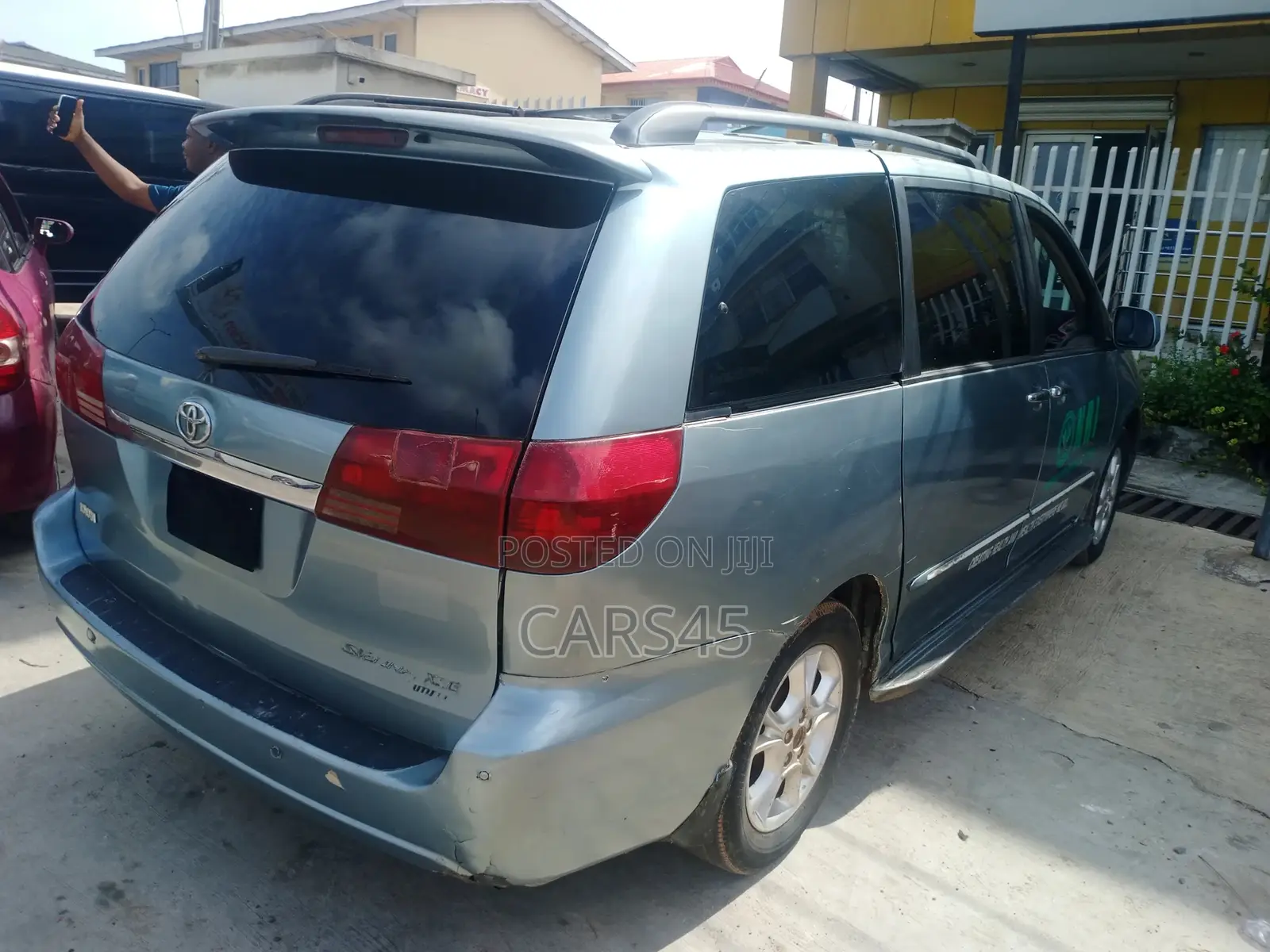 Toyota Sienna 2005 Blue