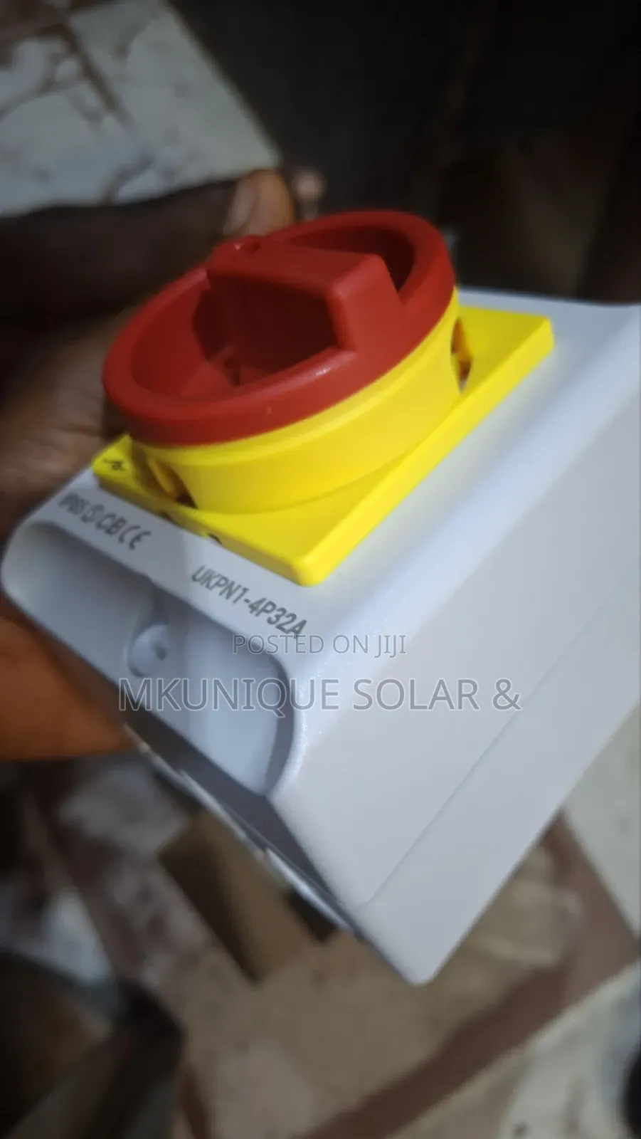 Isolator Switch (In-Box)