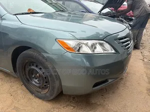 Toyota Camry LE 4dr Sedan (2.4L 4cyl 5A) 2009 Green