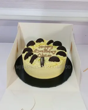 Budget-Friendly Size 8 Buttercream Cake