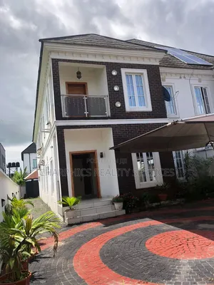 4bdrm Apartment in Agungi for rent