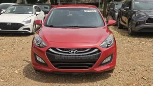 Hyundai Elantra SE 4dr Sedan (1.8L 4cyl 6A) 2015 Red
