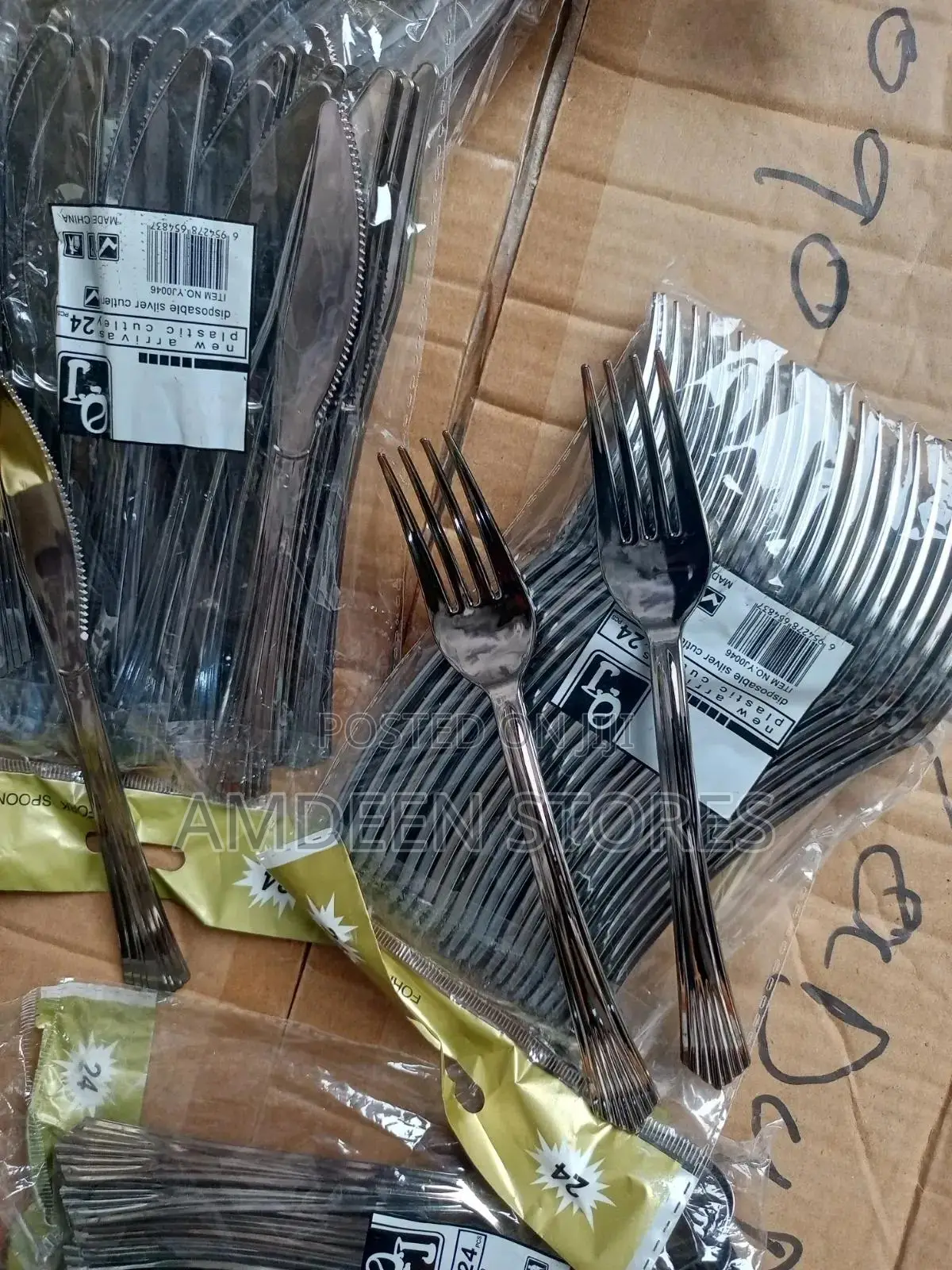 Disposable Silver Cutlery (Fork– 24 PCS X 100pack)