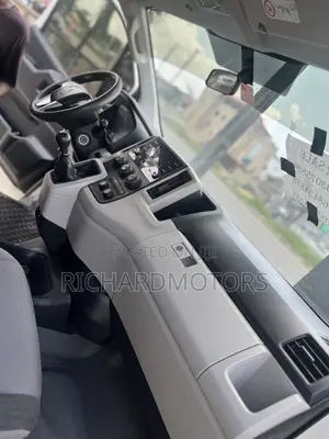 Toyota HiAce 2020 White