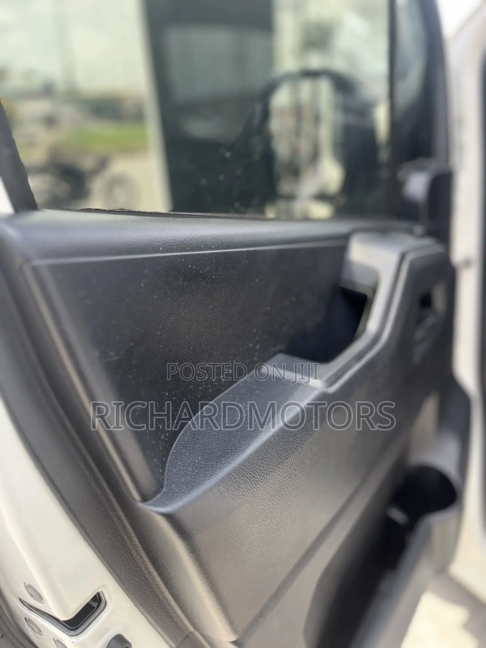 Toyota HiAce 2020 White