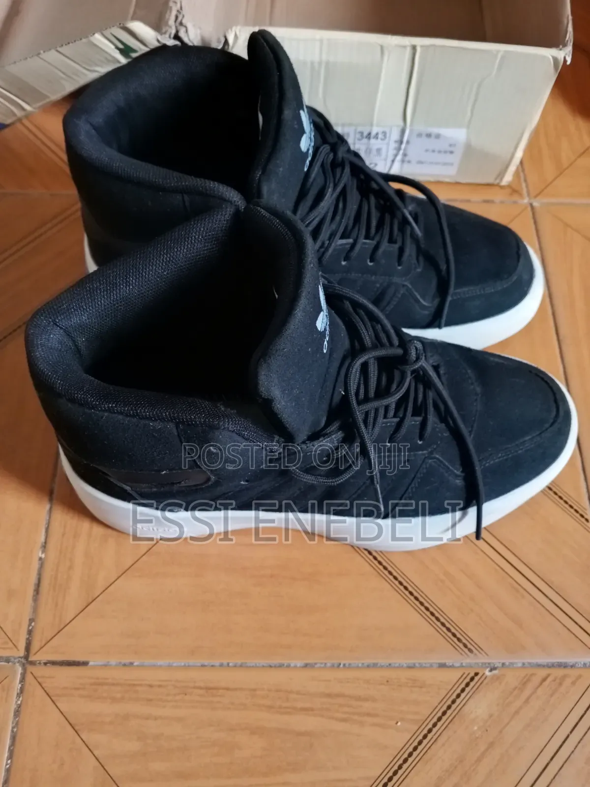Men's Shoe