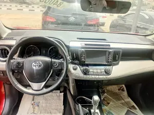Toyota RAV4 Limited FWD (2.5L 4cyl 6A) 2017 Red