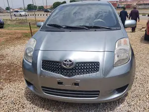 Toyota Yaris 2009 Silver