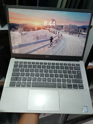 Laptop Dell Latitude 3301 8GB Intel Core i5 SSD 256GB