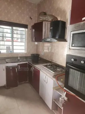 4bdrm Maisonette in Lekki Phase 1 for rent