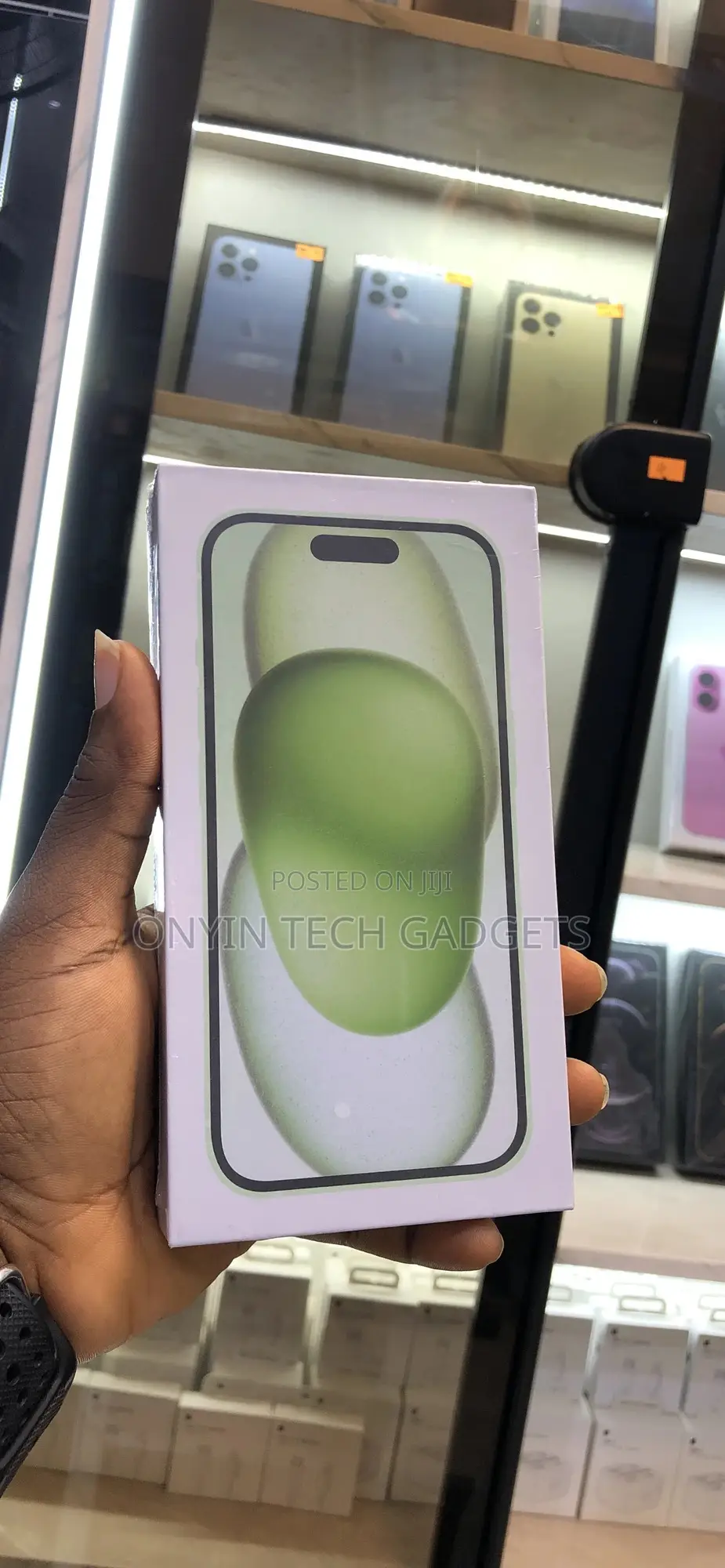 New Apple iPhone 15 256 GB Green